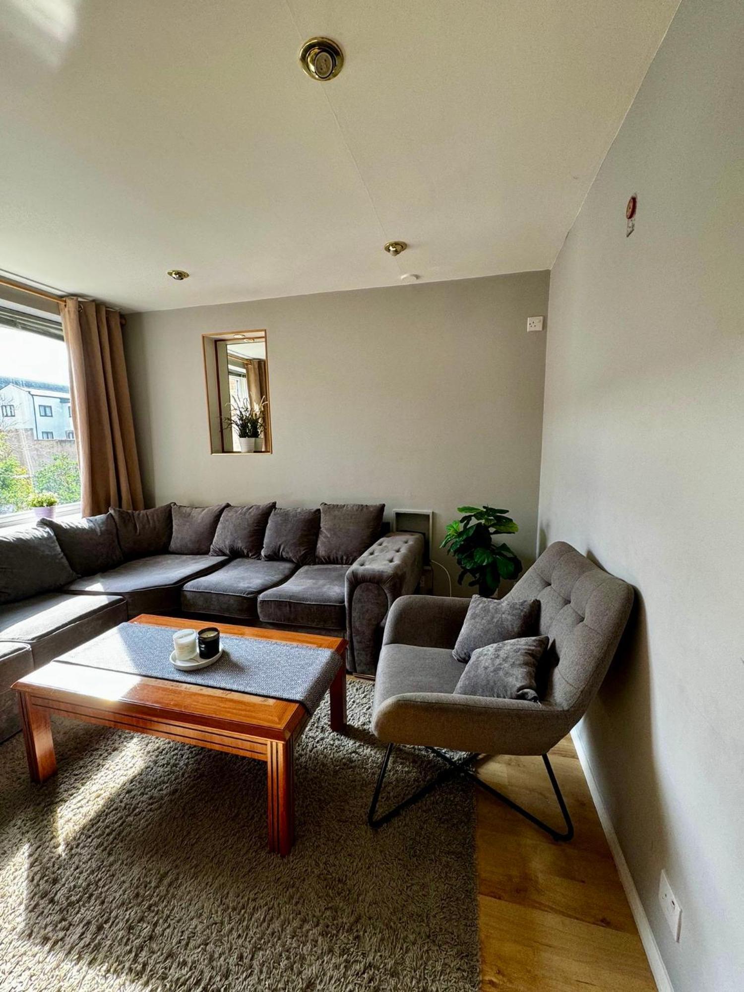 Amazing En-Suite Apartment In Finchley Central London Ngoại thất bức ảnh