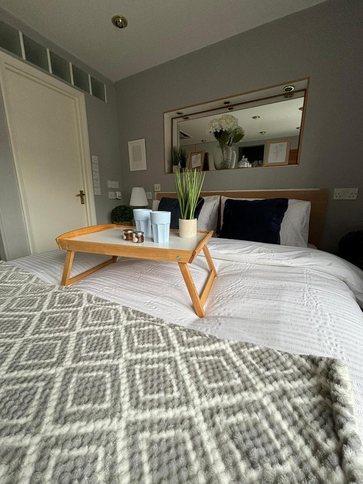Amazing En-Suite Apartment In Finchley Central London Ngoại thất bức ảnh