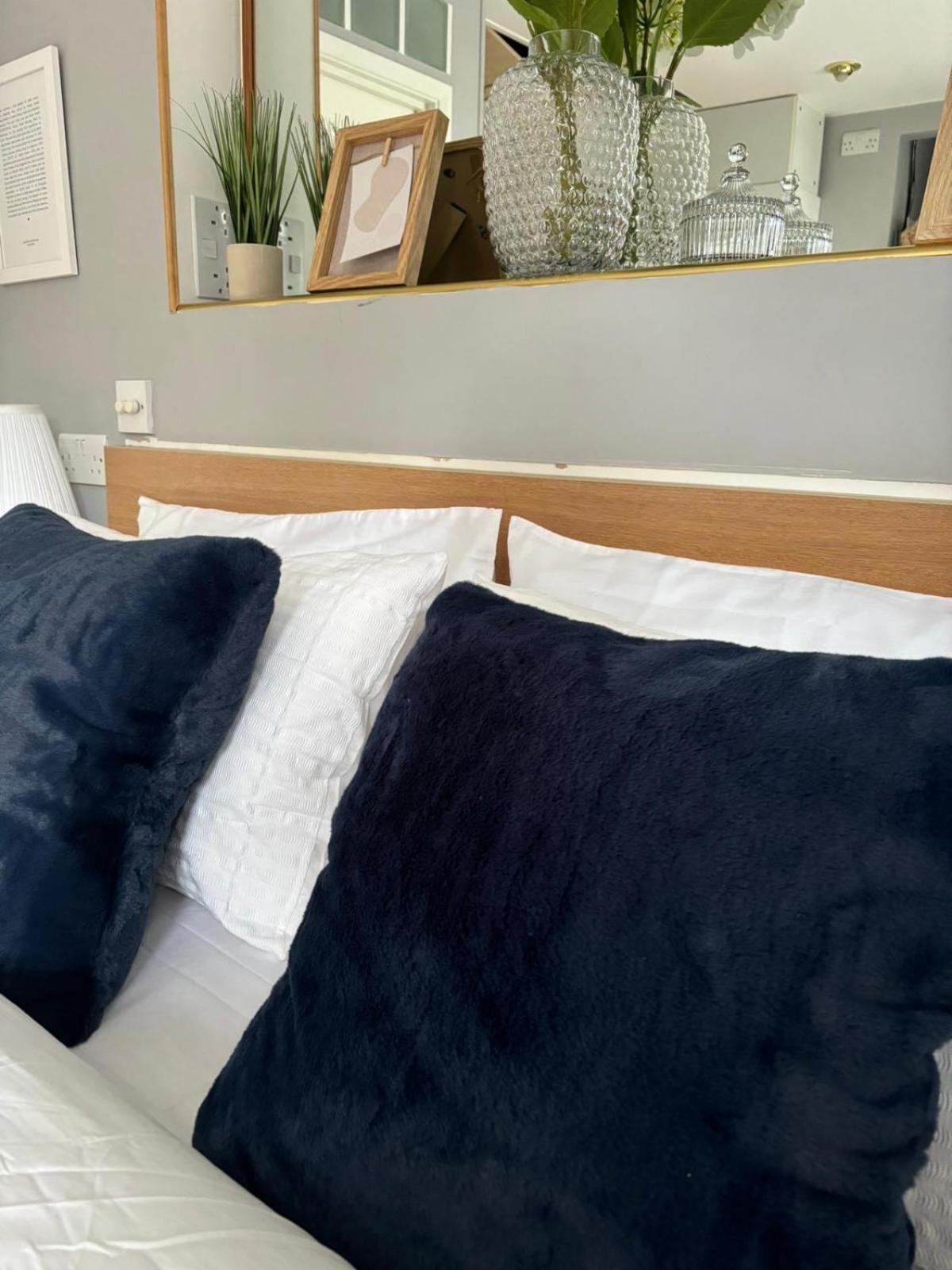 Amazing En-Suite Apartment In Finchley Central London Ngoại thất bức ảnh