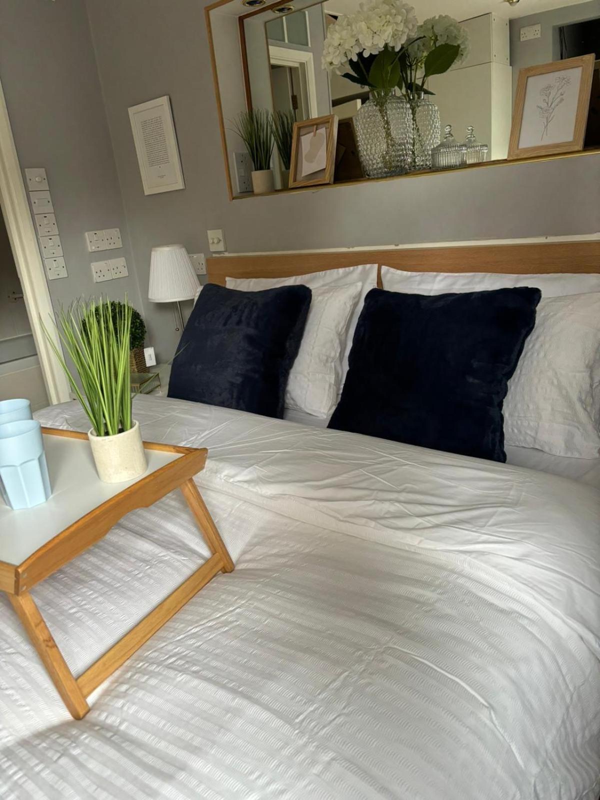 Amazing En-Suite Apartment In Finchley Central London Ngoại thất bức ảnh